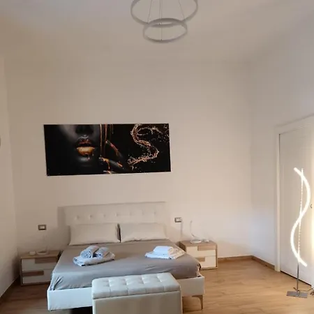 Private 招待所 3*